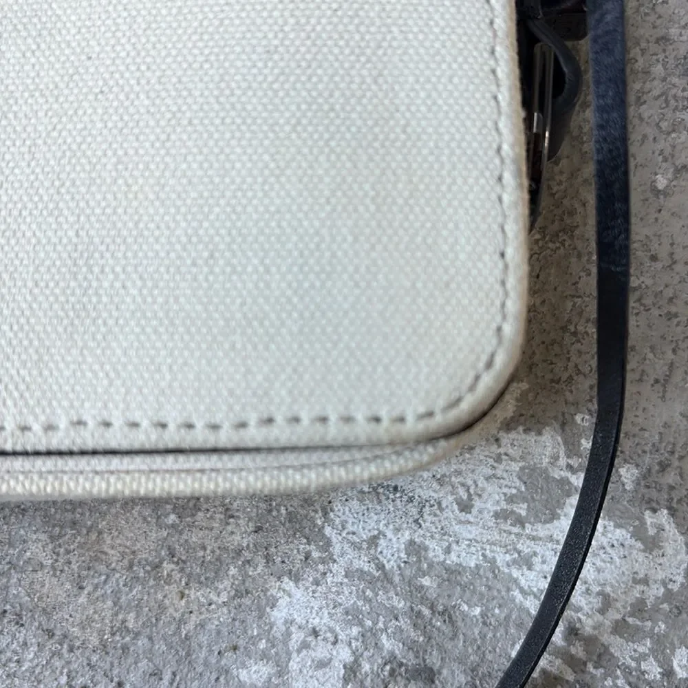 Off-White Virgil Abolh Sculpture canvas